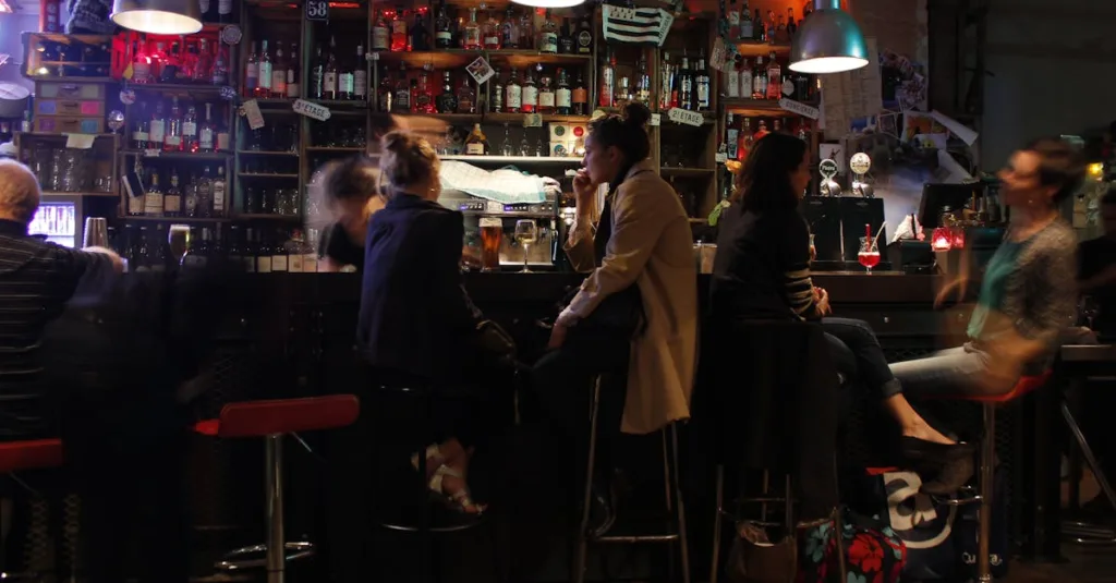 découvrez belleville bar, un lieu convivial où se mêlent ambiance chaleureuse, cocktails créatifs et musique live pour des soirées inoubliables.
