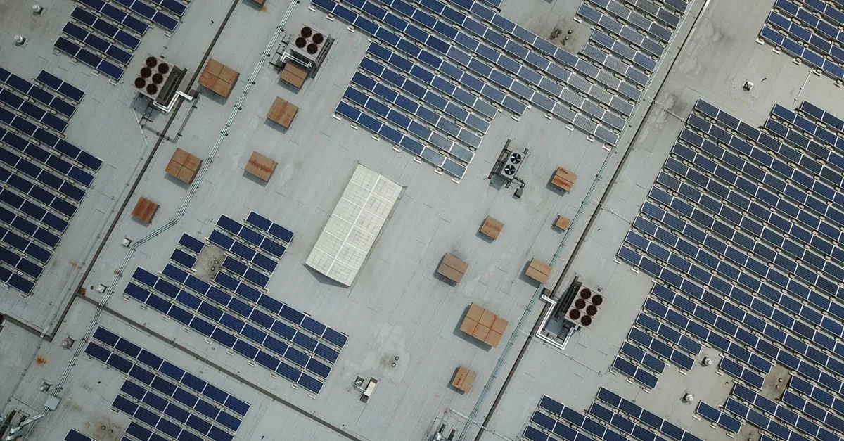 découvrez nos panneaux solaires efficaces et durables pour réduire votre facture d'énergie et adopter une solution écologique et économique.